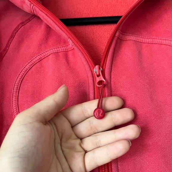 Lululemon Sweat-shirt size 8 red Perfect condition - Picture 7 of 8